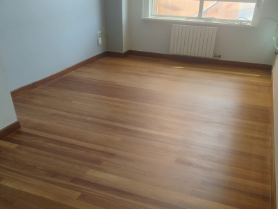 Lijado de suelo de madera